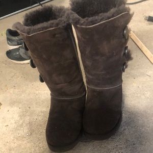 Tall women’s UGG boots size 6